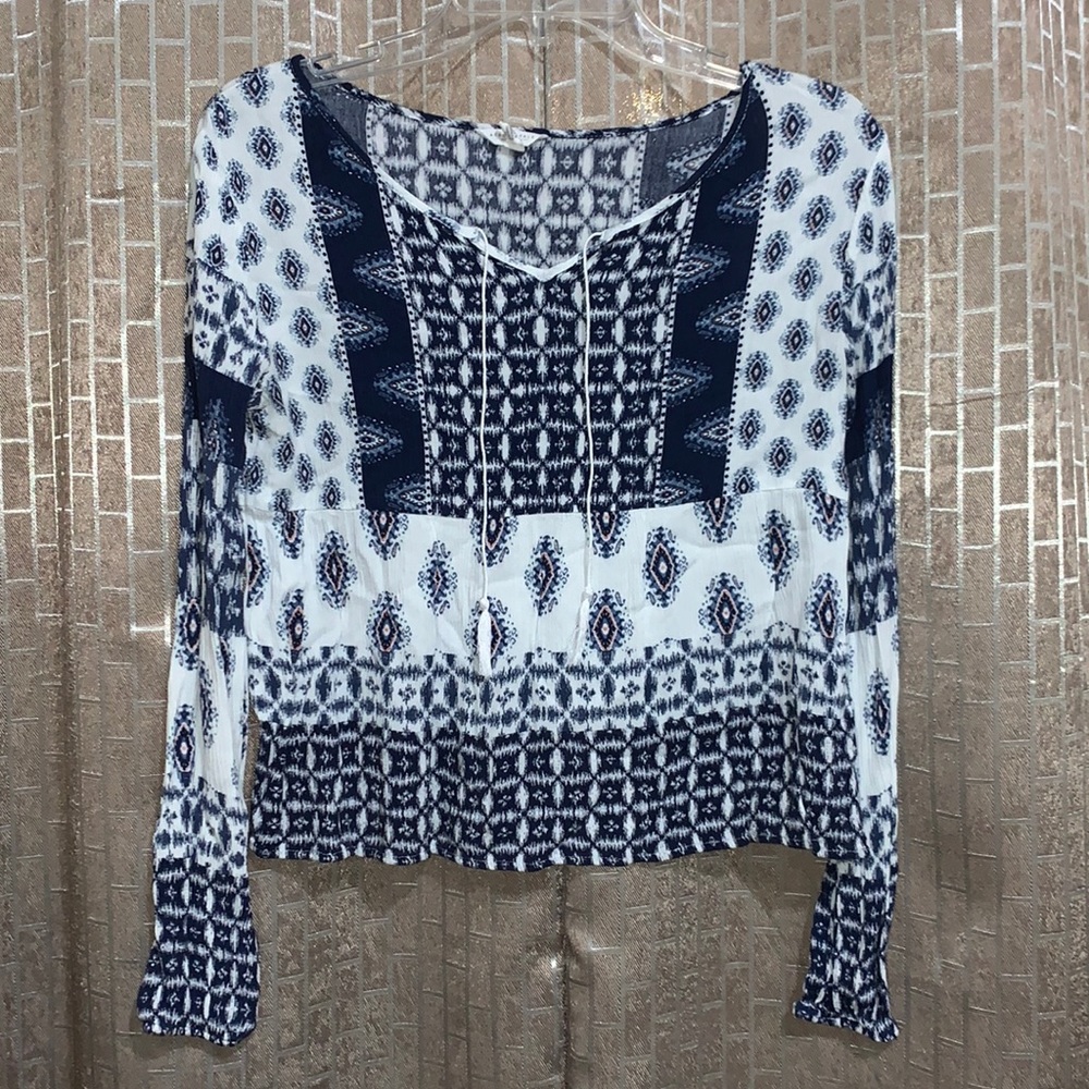 Aeropostale Peasant Top